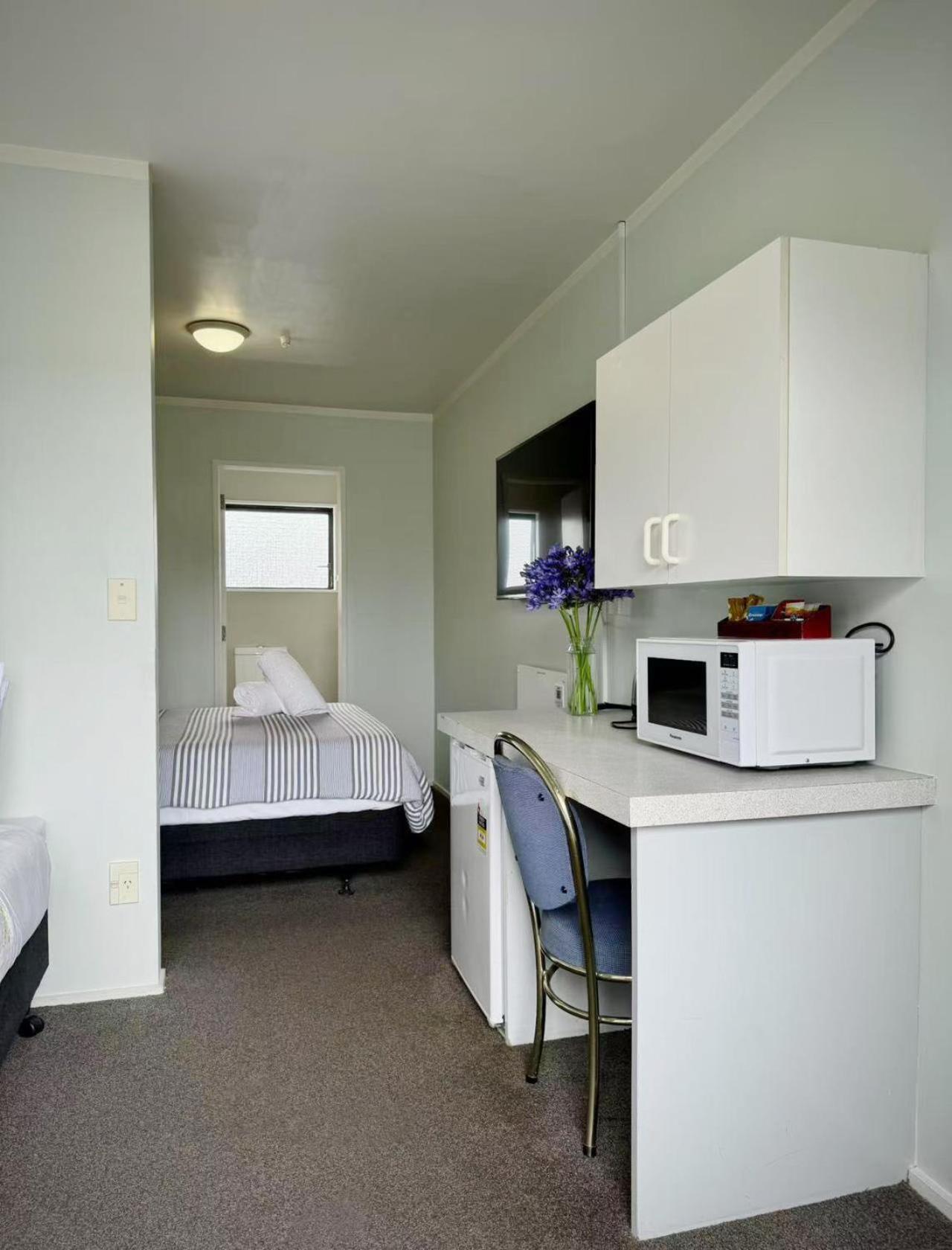 Adelaide Motel Wellington Exterior photo